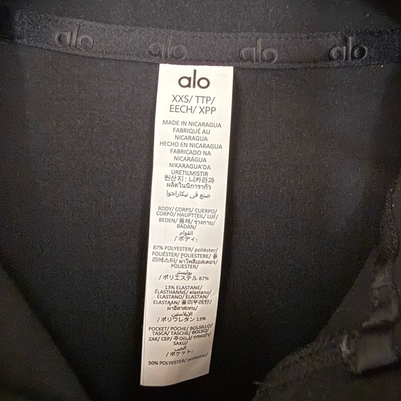 ✨ Alo Yoga Alosoft 1/2 Zip Rapid Pullover – Black (NWT) - Picture 4 of 5